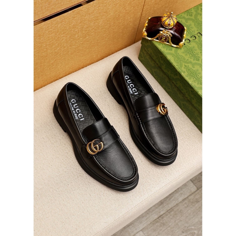 G*u*i leather shoes